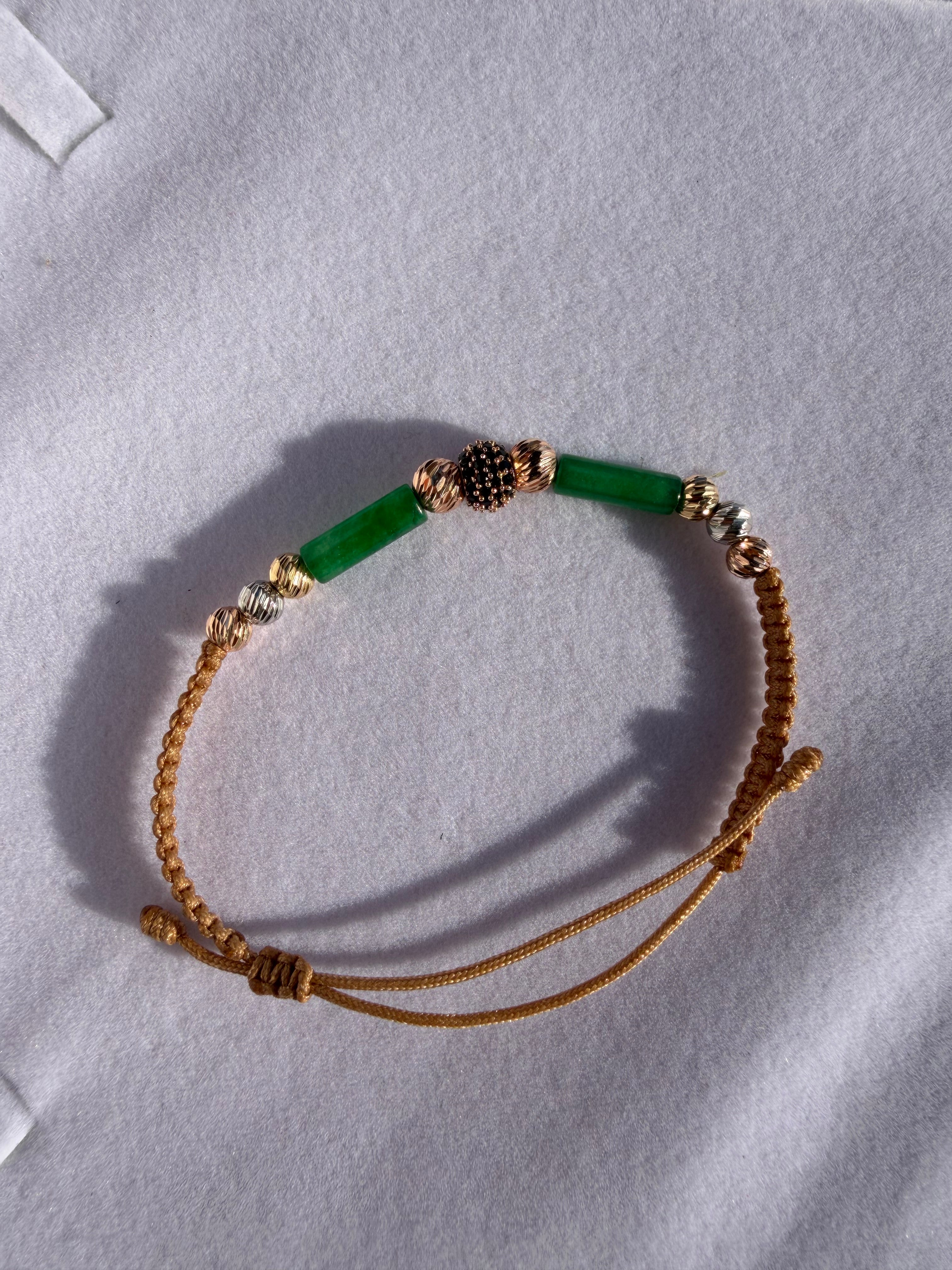 18k GOLD and Emerald bracelet